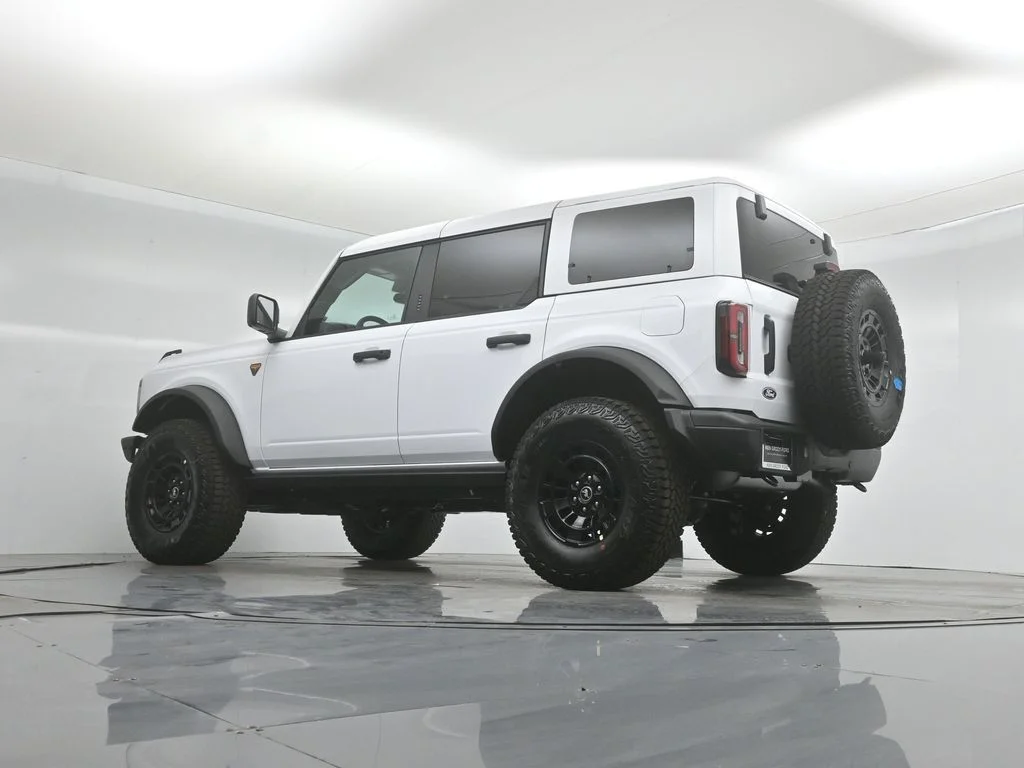 New 2026 Oxford White Ford Badlands image 48