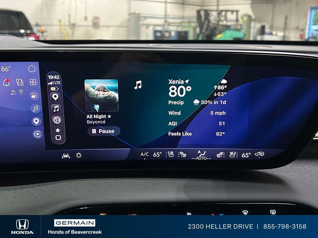 Used 2026 Moonstone Gray Metallic Buick Avenir image 22