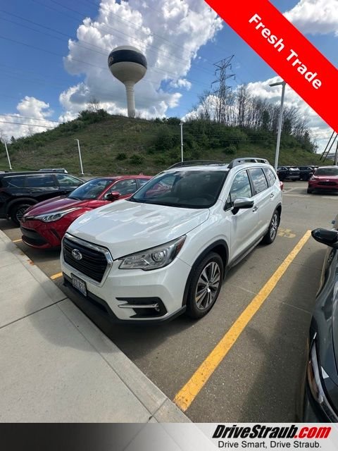 2019 Subaru Ascent Touring's photo