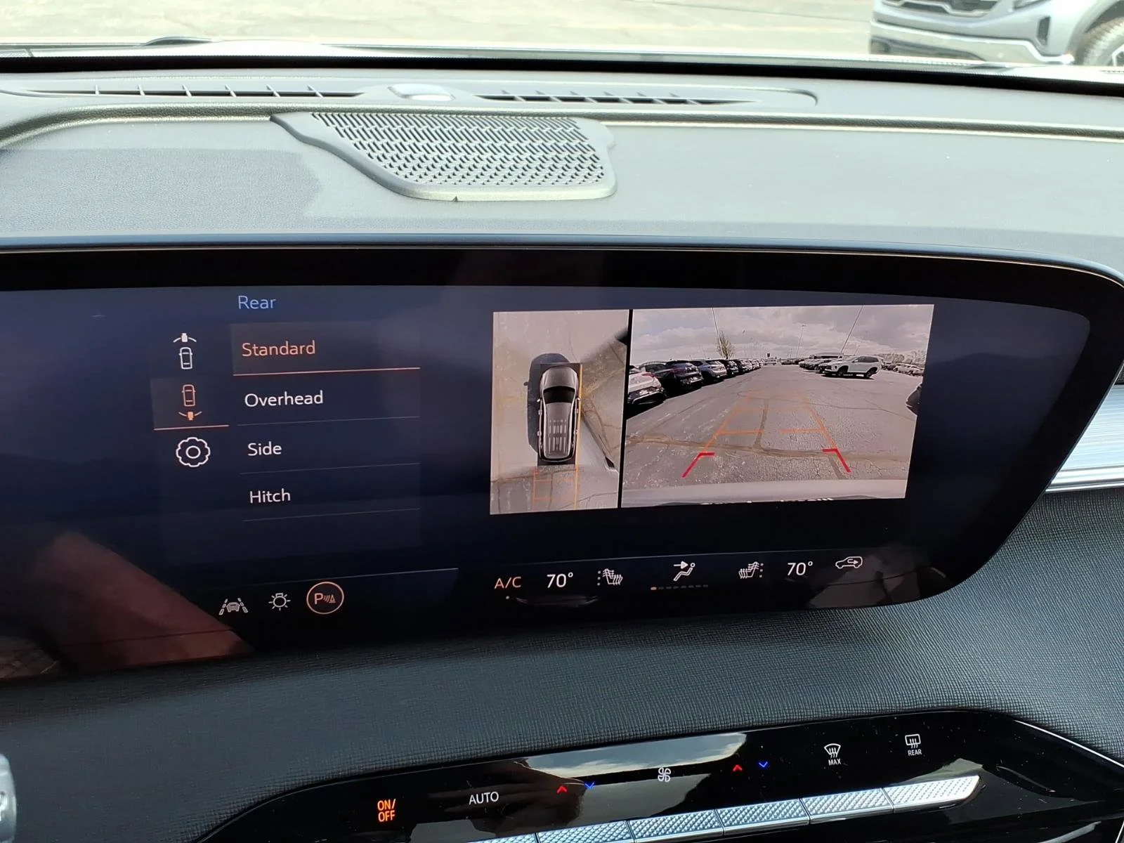 2026 Buick Enclave Preferred - Photo 17