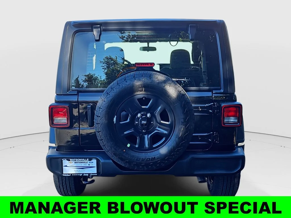 New 2026 Black Clear-Coat Exterior Paint Jeep Sport image 4