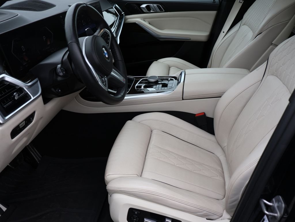 Used 2023 Carbon Black Metallic BMW xDrive40i image 41