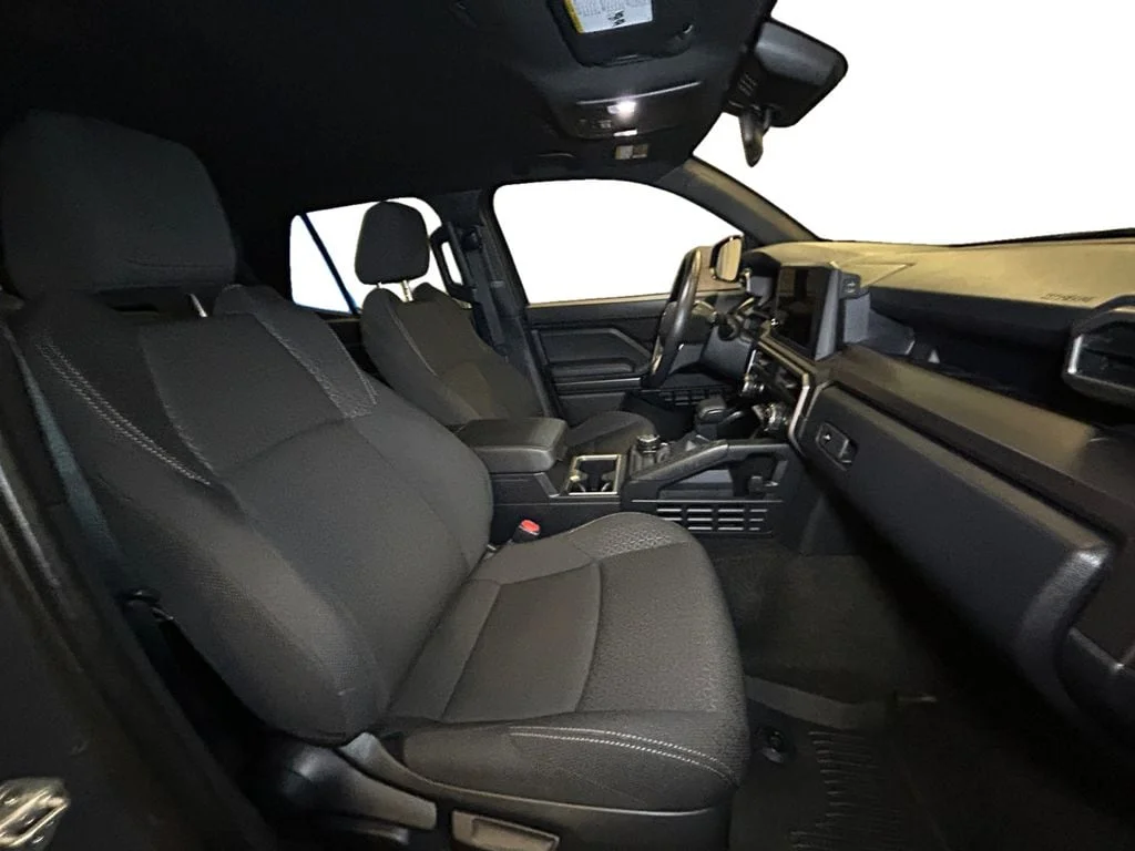 Used 2025 Underground Toyota SR5 image 15