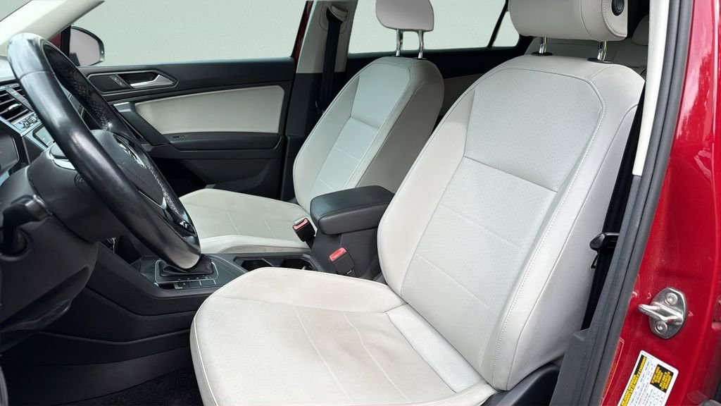 Used 2019 Red Volkswagen 2.0T SE image 28