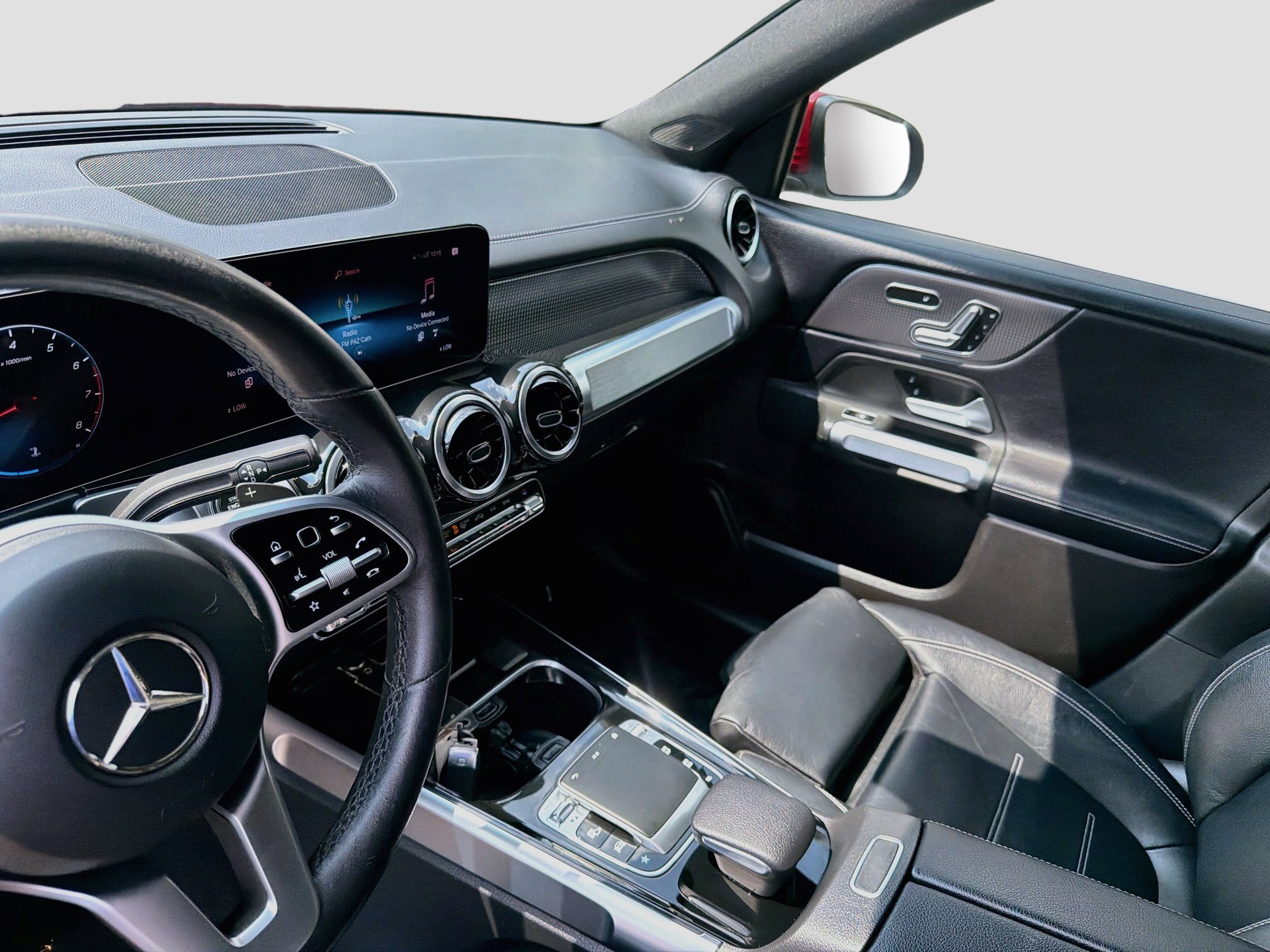Used 2020 Red Mercedes-Benz GLB 250 image 21