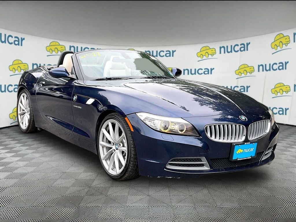 Used 2011 Blue BMW sDrive35i image 1