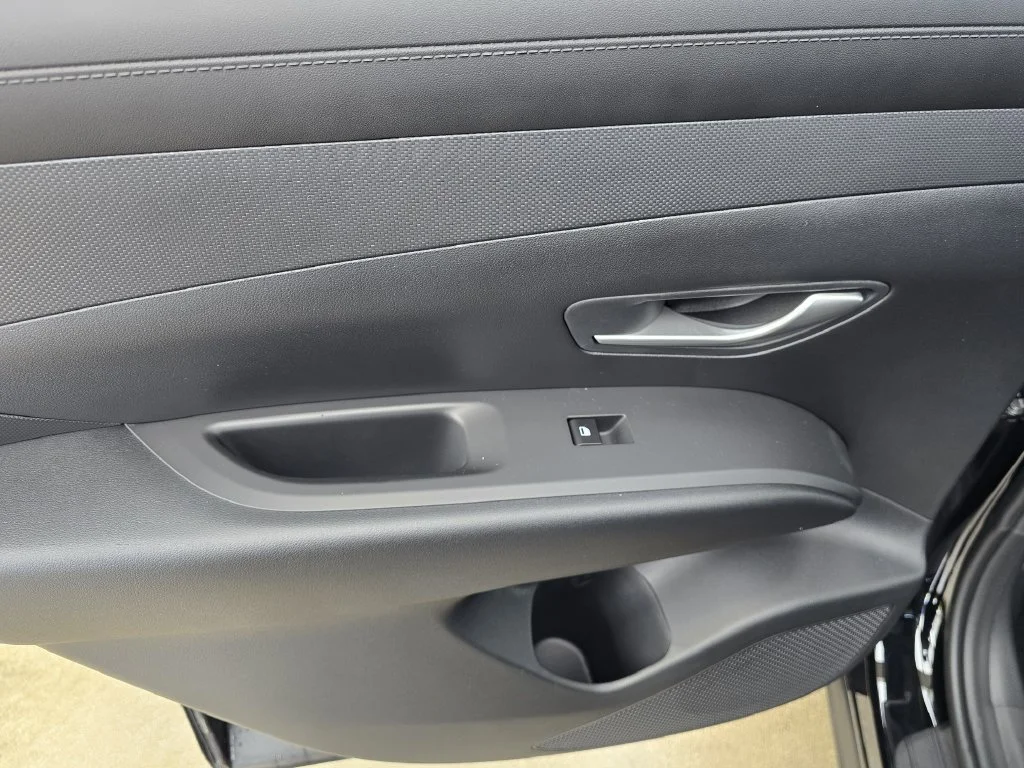 New 2026 Black Hyundai SE image 12