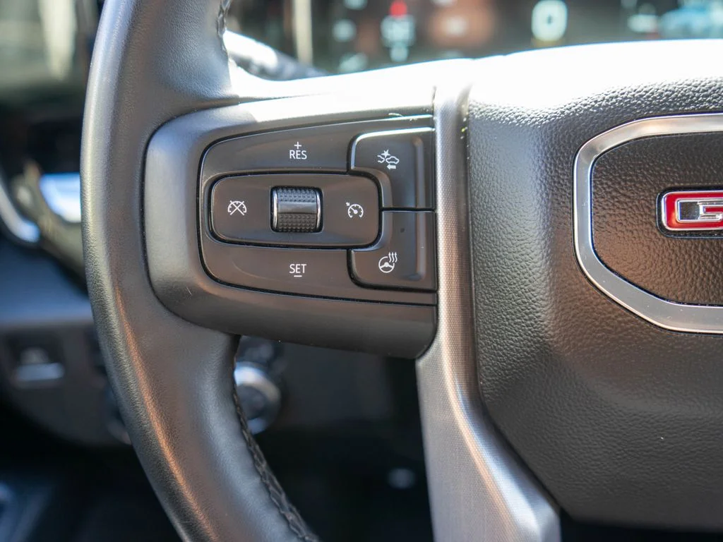 Used 2023 White GMC Elevation image 19
