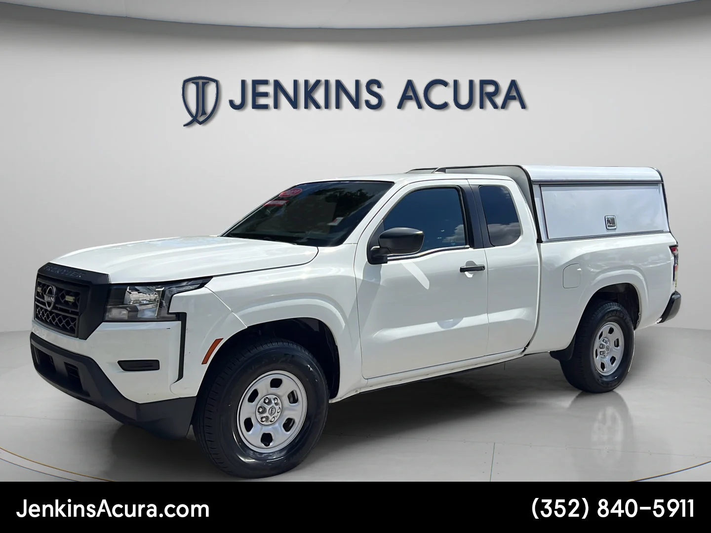 Used 2023 Glacier White Nissan S image 7
