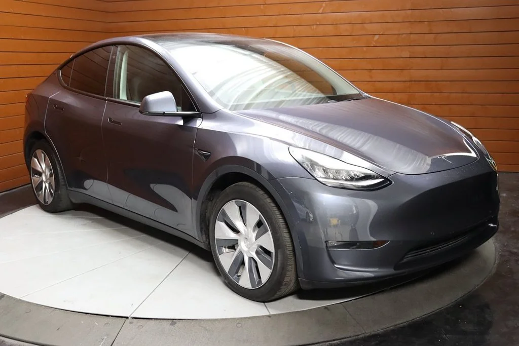 Used 2023 Solid Black Tesla Long Range image 15