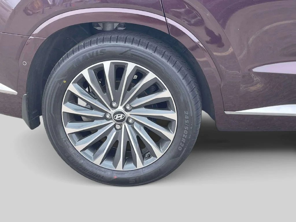 Certified Used 2023 Red Hyundai Calligraphy image 9