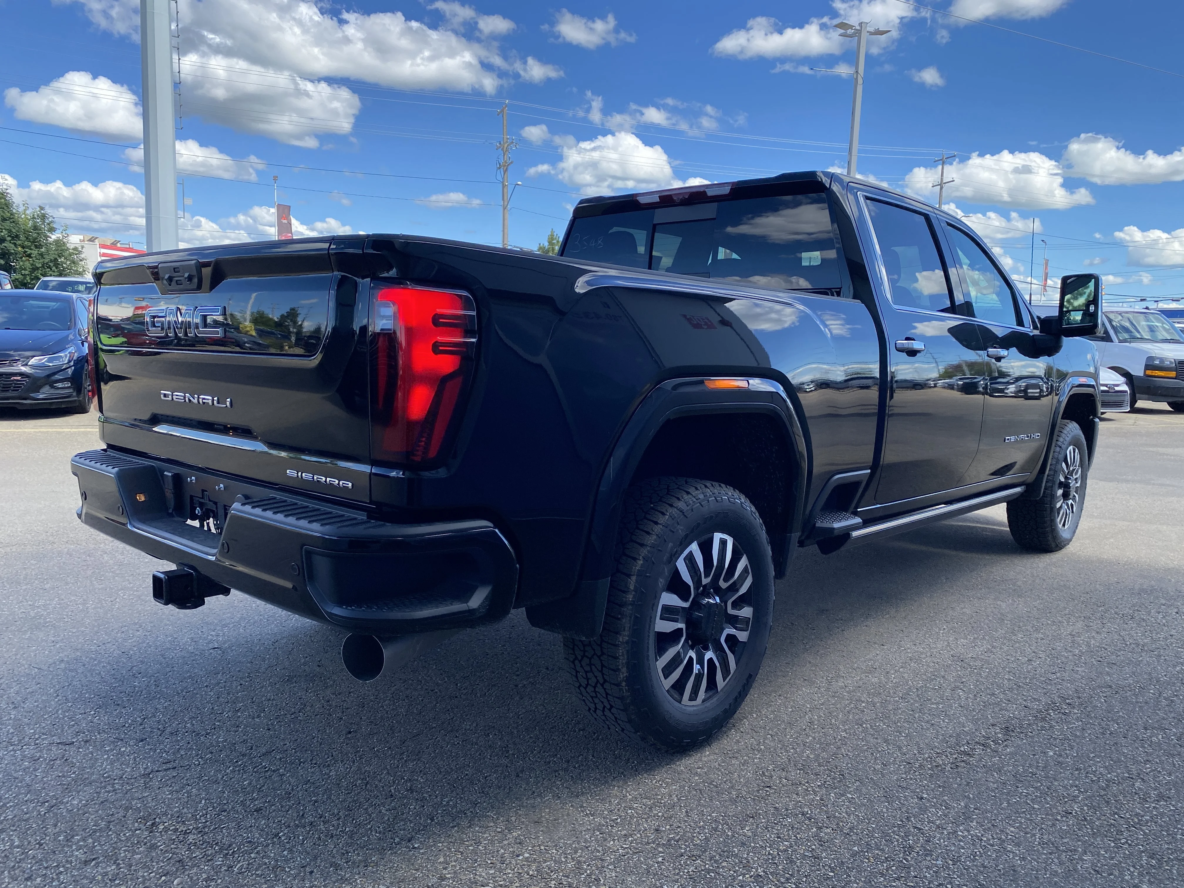 New 2026 ONYX BLACK GMC Denali Ultimate image 7