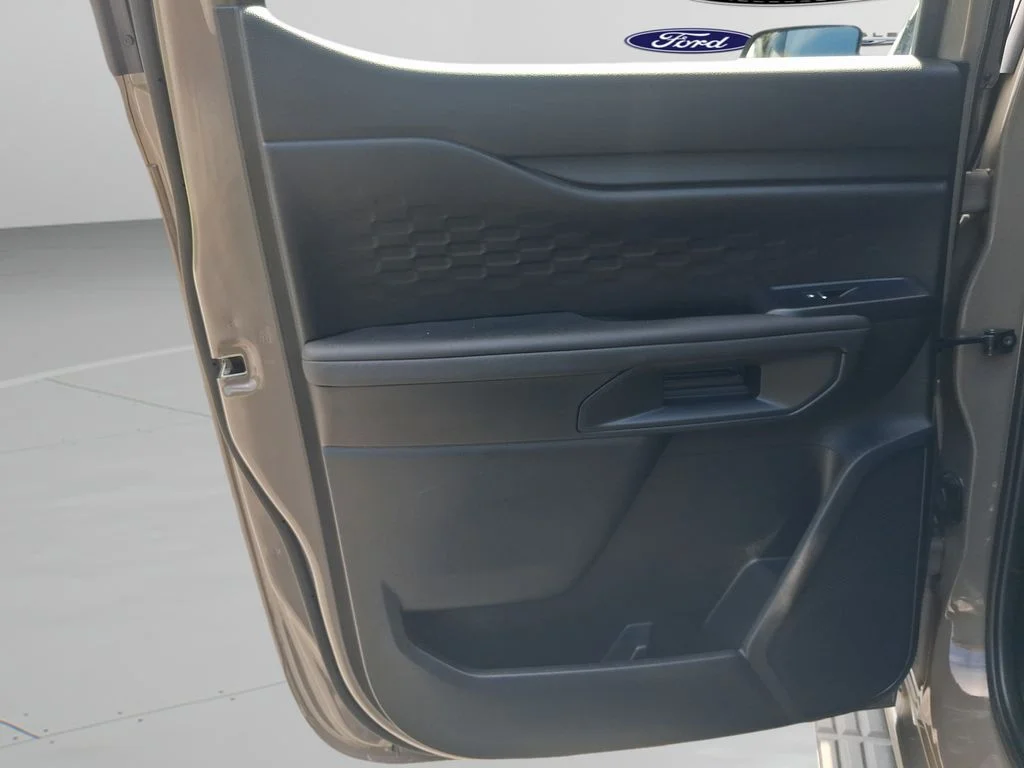 Used 2025 Gray Ford XL image 24