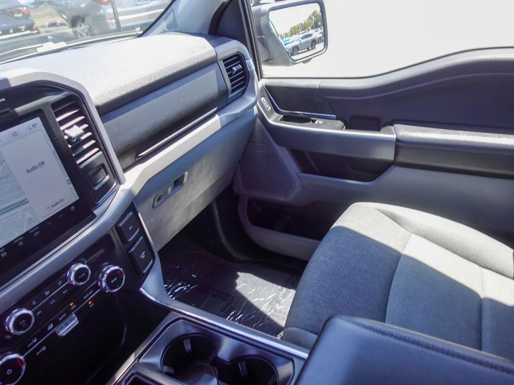 Used 2024 Agate Black Metallic Ford XLT image 23