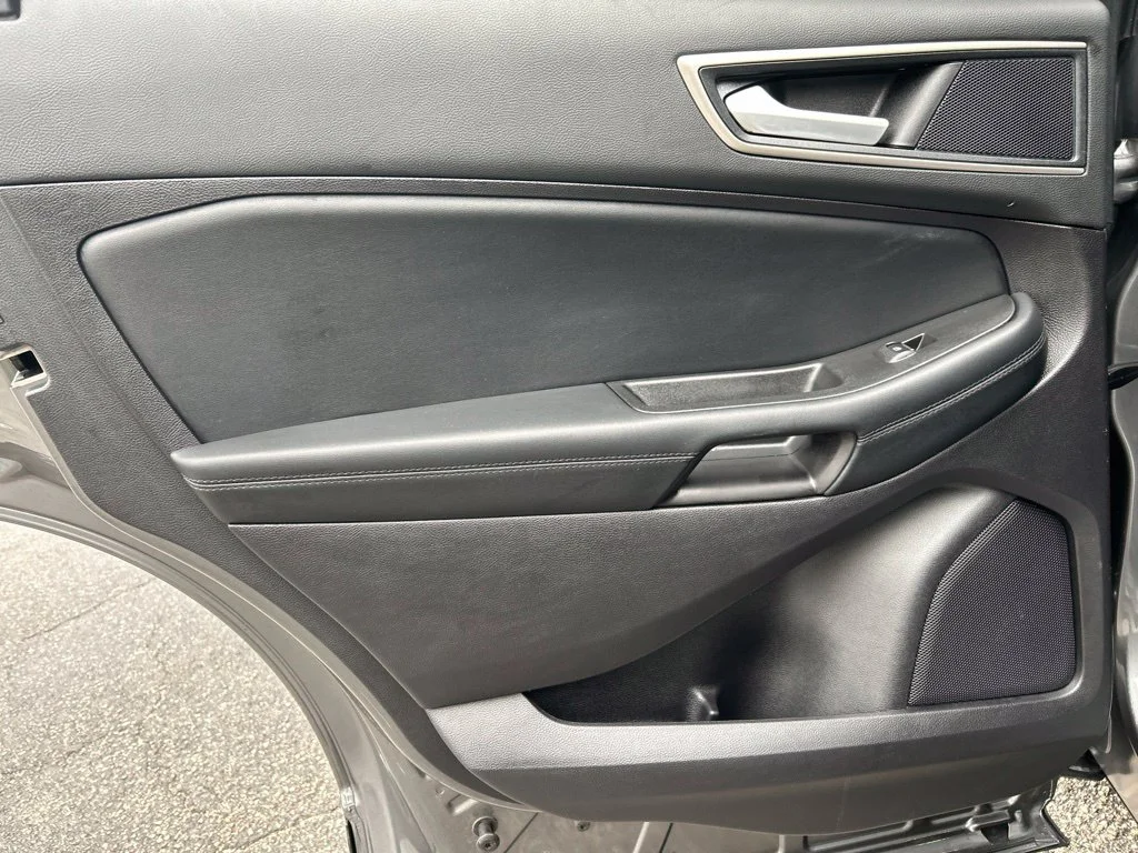 Used 2021 Gray Ford SEL image 23