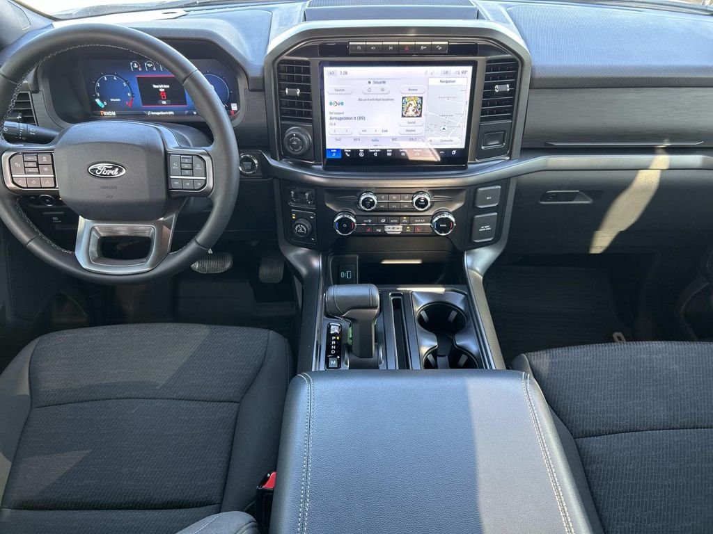 Certified Used 2024 Avalanche Ford XLT image 14