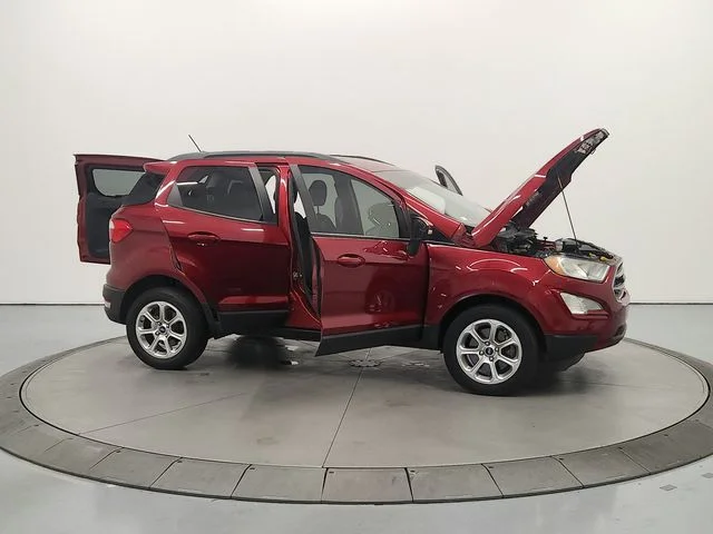 Used 2020 Red Ford SE image 17
