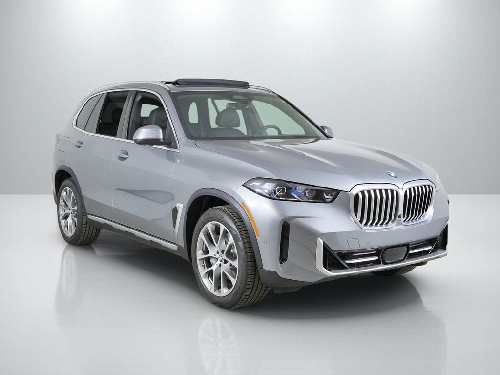 Used 2026 Skyscraper Grey Metallic BMW xDrive40i image 8