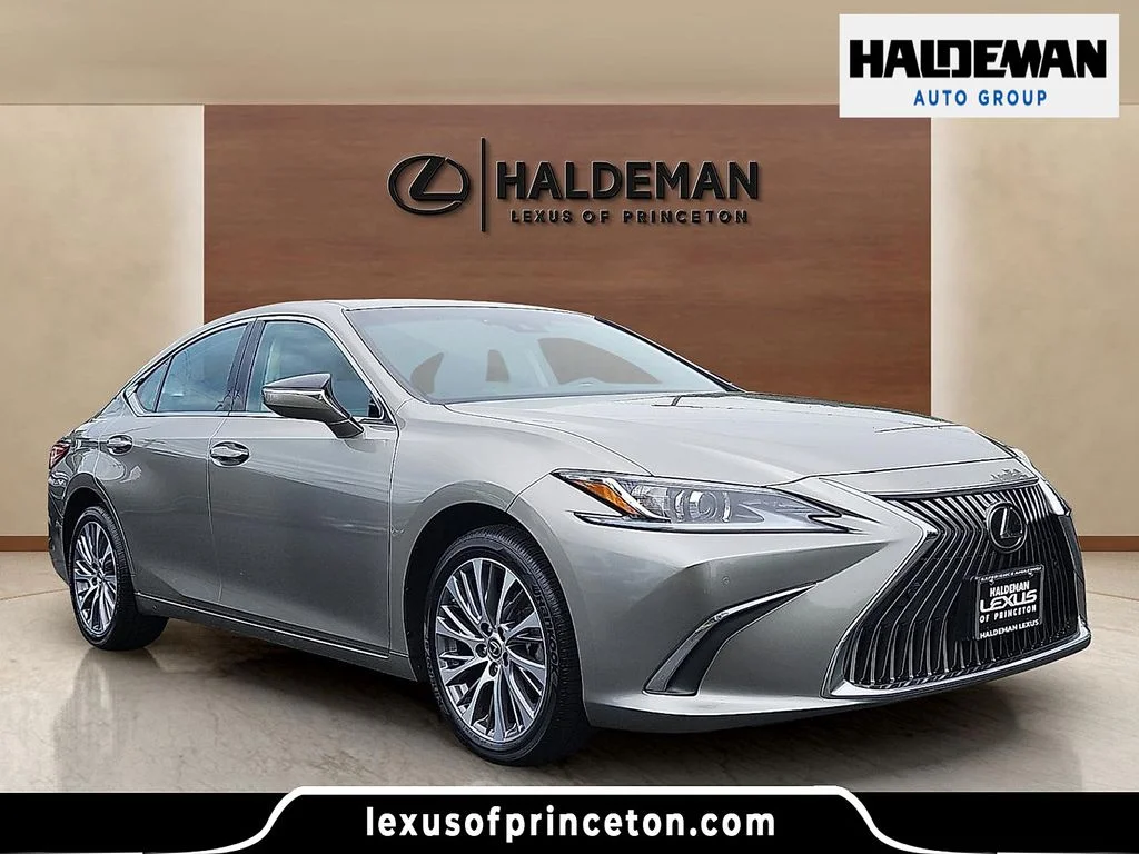 2021 Lexus ES 350 250 AWD's photo