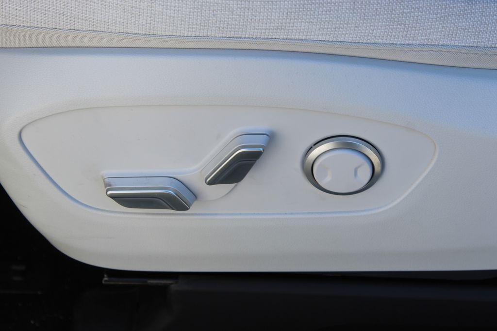 2026 Hyundai IONIQ 9 S - Photo 14