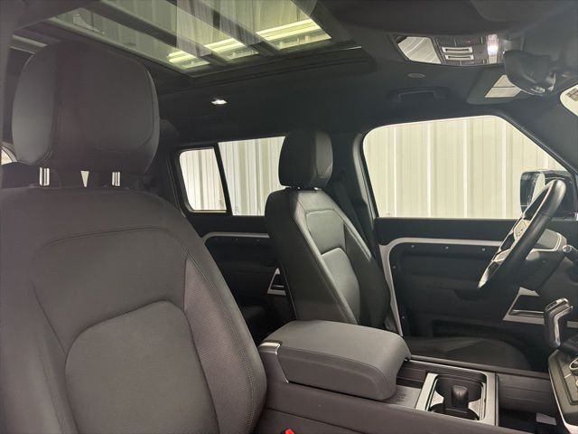 2023 Land Rover Defender S - Photo 23