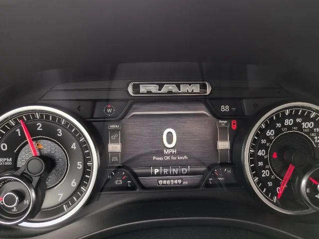 Used 2019 Blue Ram Laramie image 13