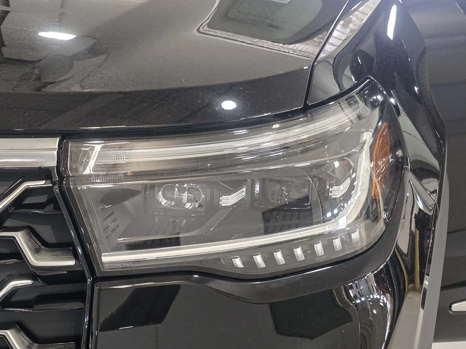 New 2026 Agate Black Metallic Ford Platinum™ image 14