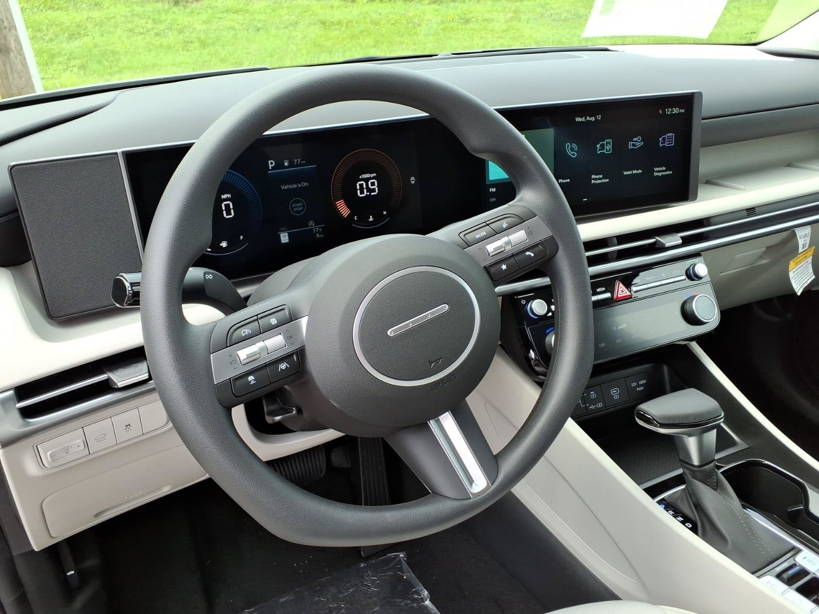 New 2026 Shimmering Silver Hyundai SEL image 6