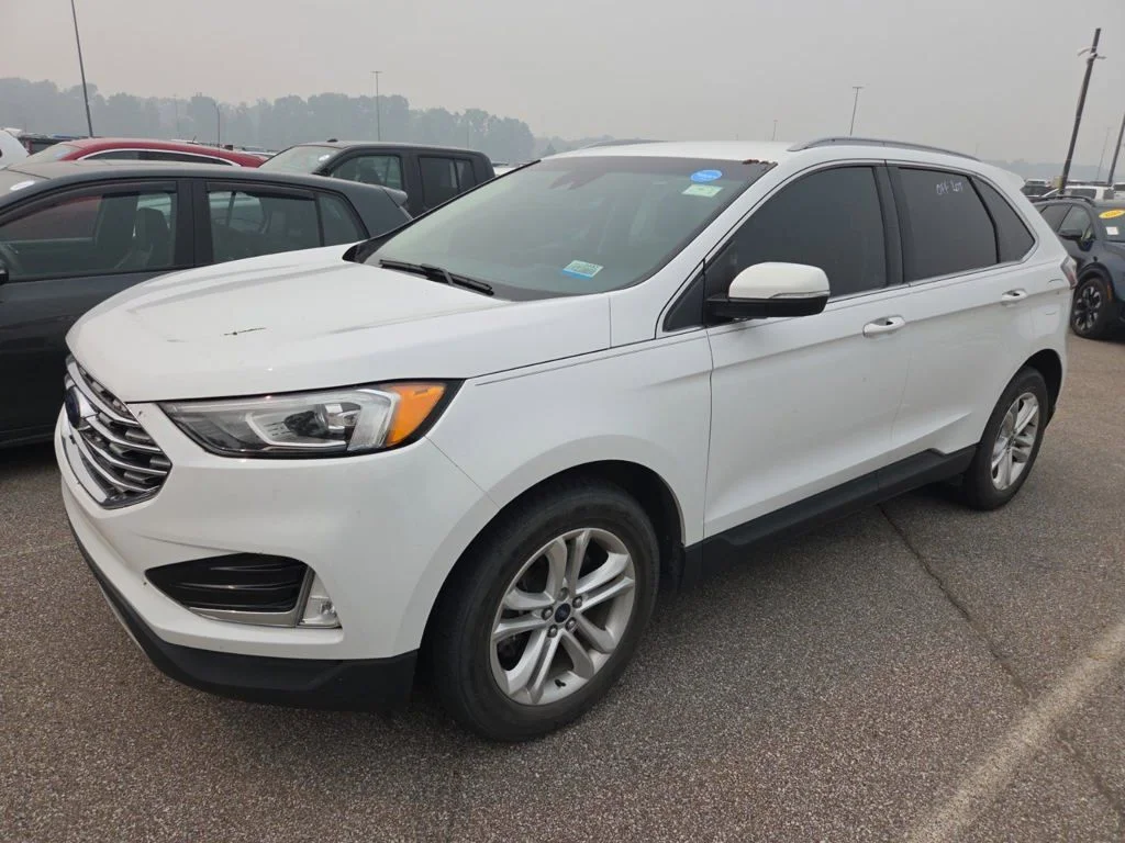 Certified Used 2020 White Ford SEL image 5