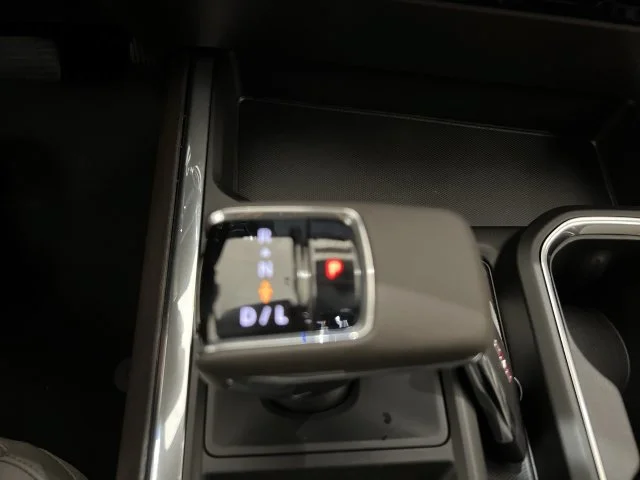 2026 GMC Sierra 1500 SLT - Photo 15
