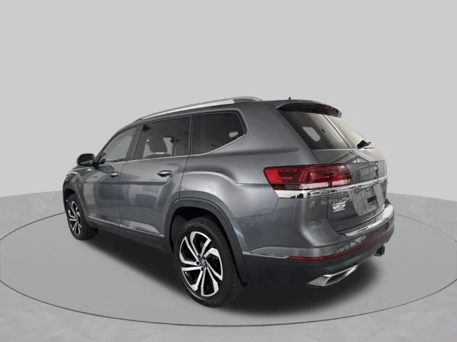 Used 2023 Gray Volkswagen SEL image 5