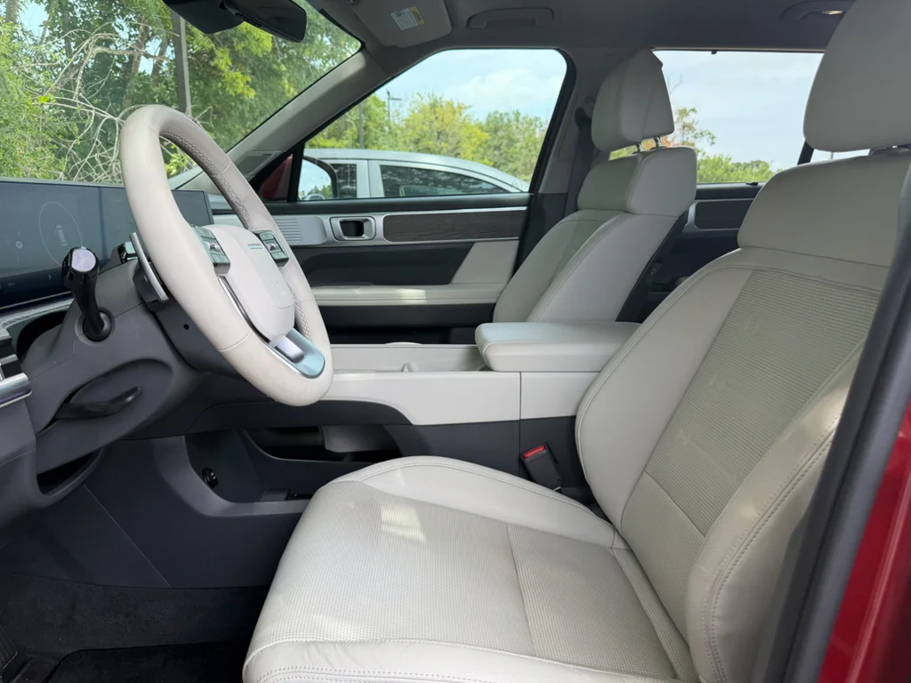 Used 2024 Ultimate Red Hyundai Limited image 10