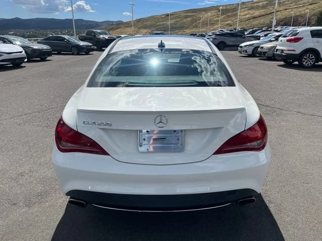 Used 2014 Cirrus White Mercedes-Benz CLA 250 image 9
