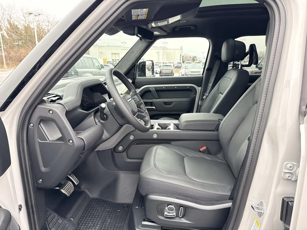 New 2026 Borasco Grey Land Rover X image 18