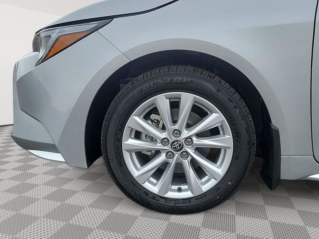 2026 Toyota Corolla XLE - Photo 24