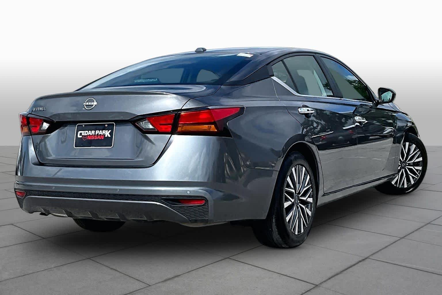 Used 2025 Gun Metallic Nissan SV image 13