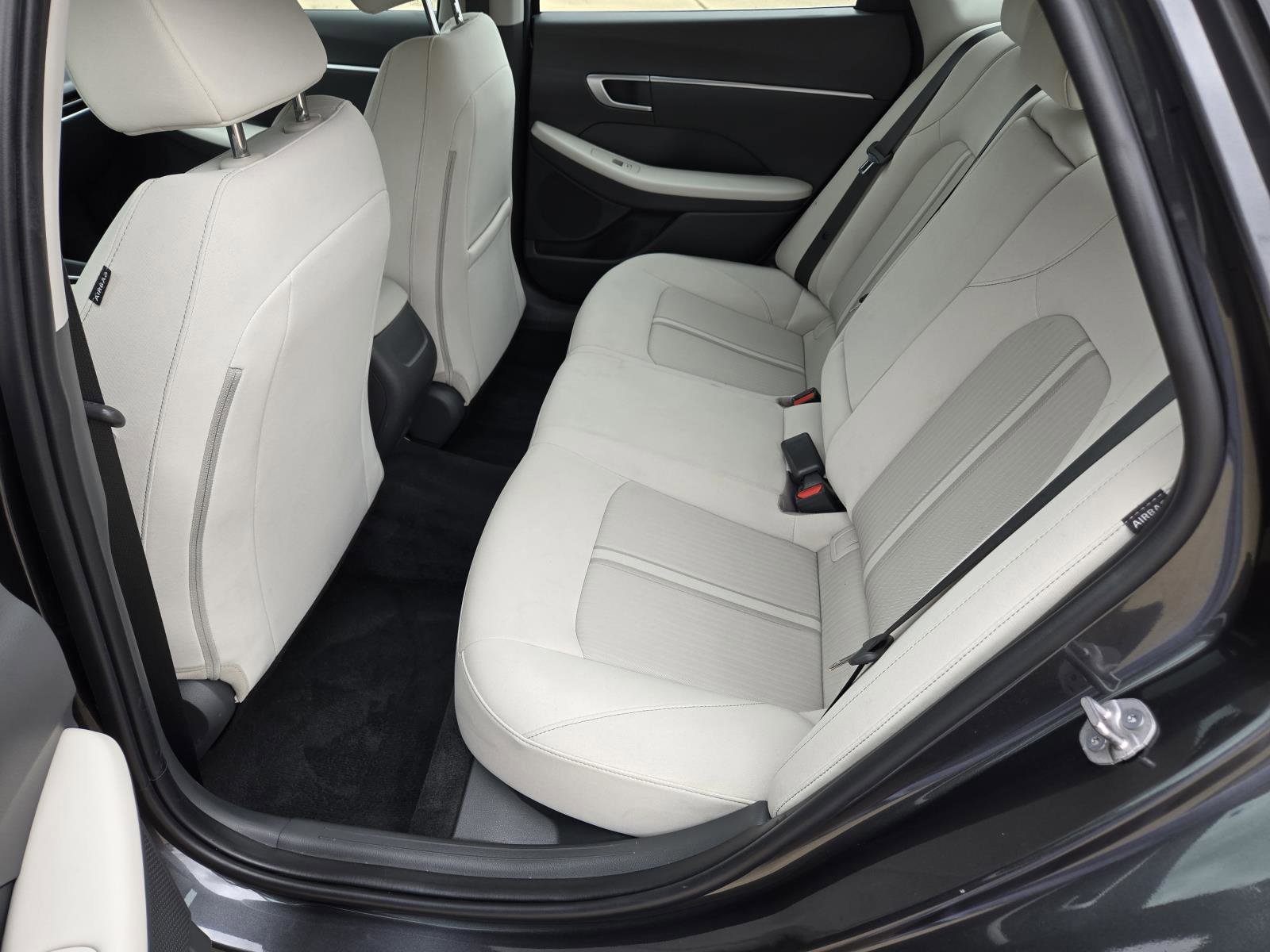Used 2024 Portofino Gray Hyundai SEL image 21
