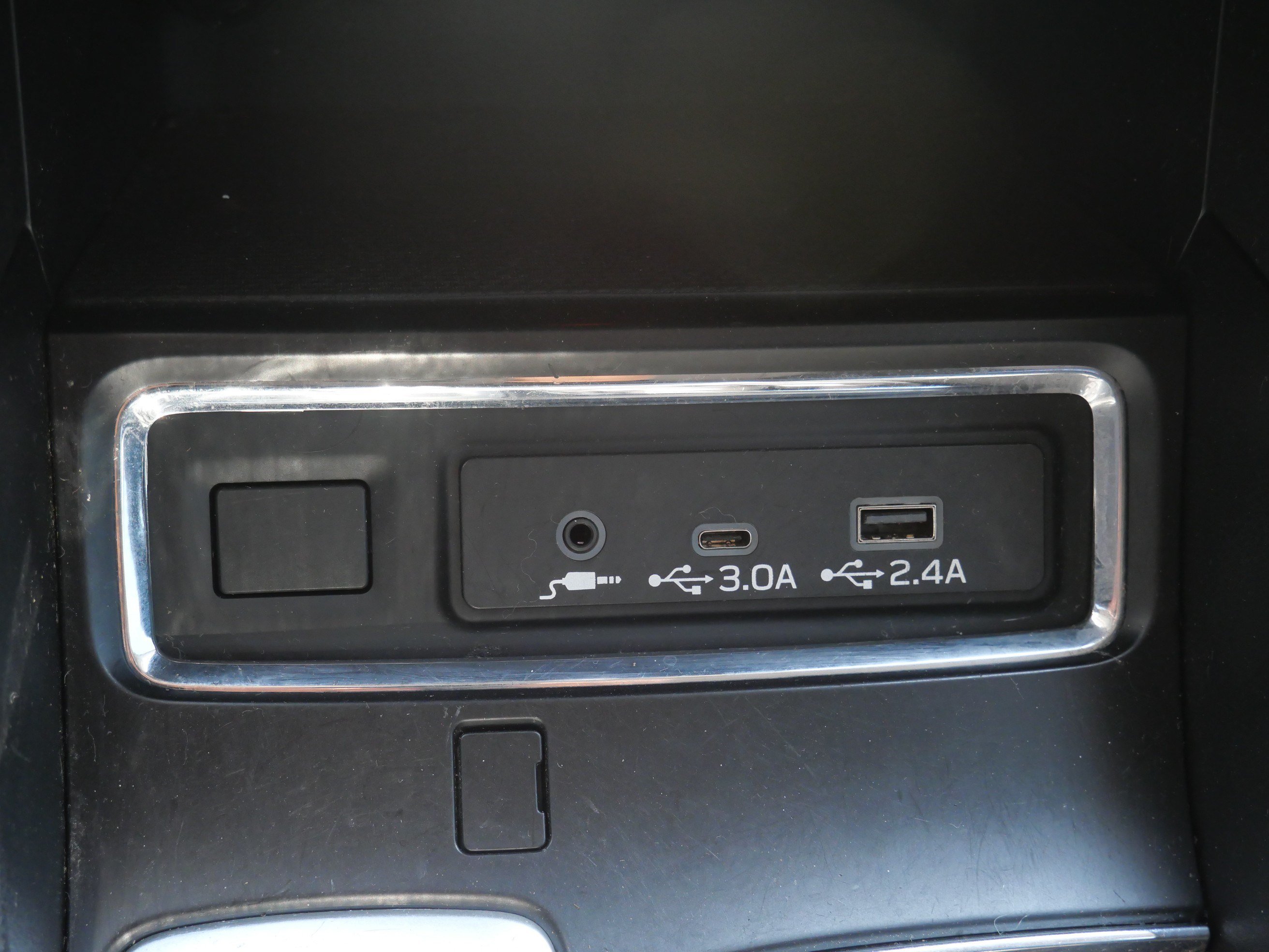 Used 2023 Crystal Black Silica Subaru 8P image 30