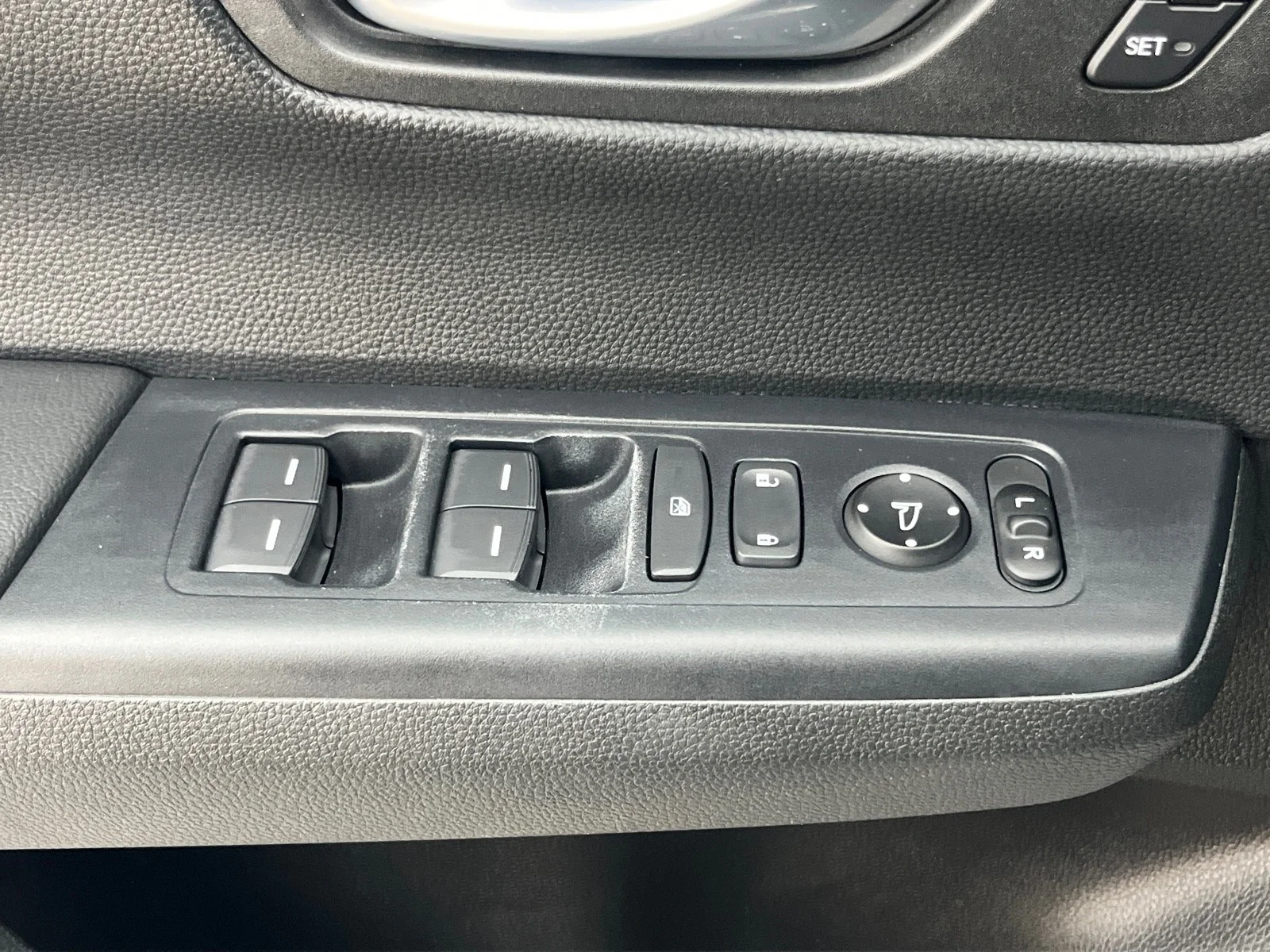 Used 2025 Solar Silver Metallic Honda Sport-L AWD image 34