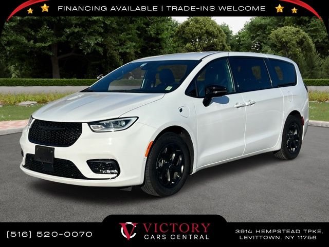 2024 Chrysler Pacifica PHEV Select
