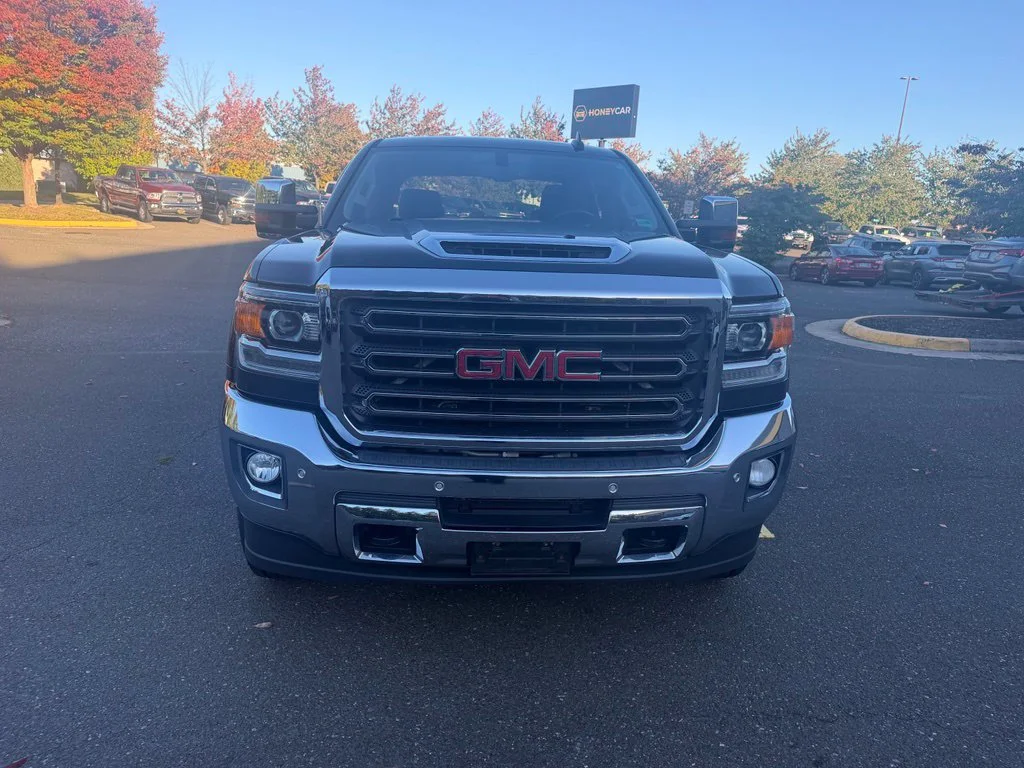 Used 2017 Gray GMC SLT image 2