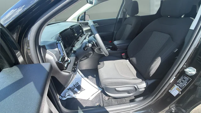 Used 2023 Black Kia LX image 9