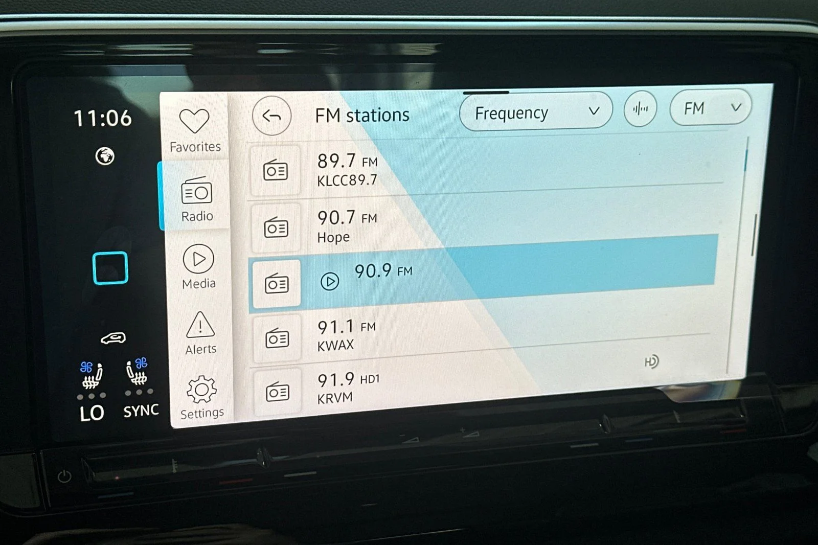 New 2026  Volkswagen 2.0T SEL Premium R-Line image 17