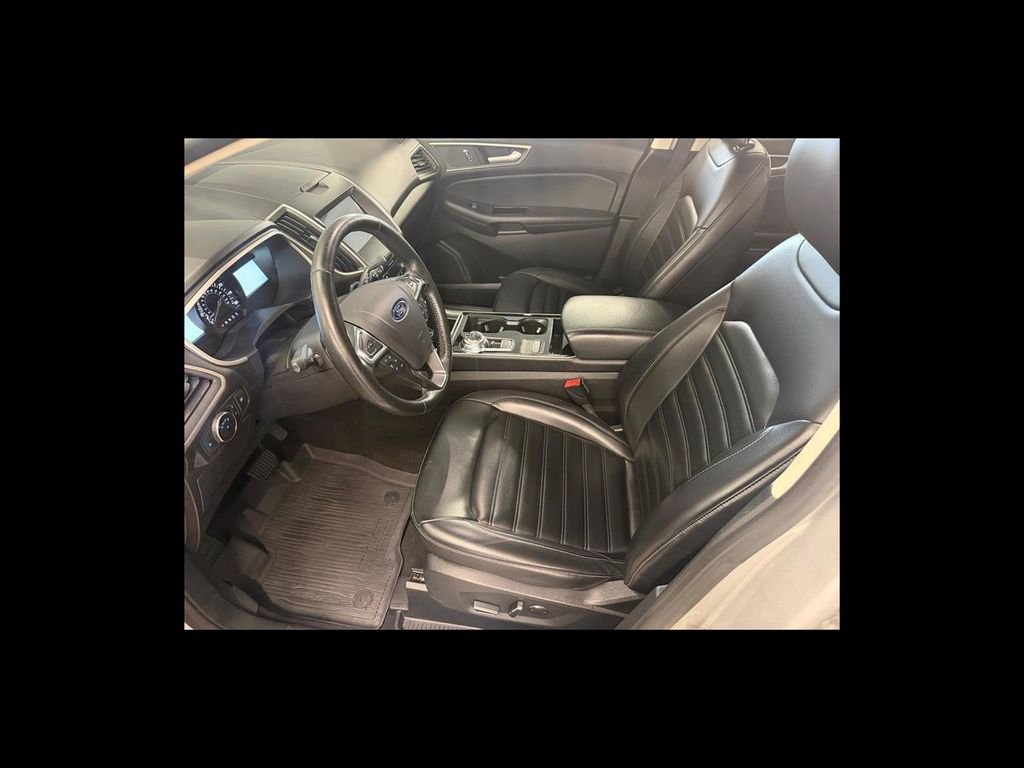Used 2019 Silver Ford SEL image 11