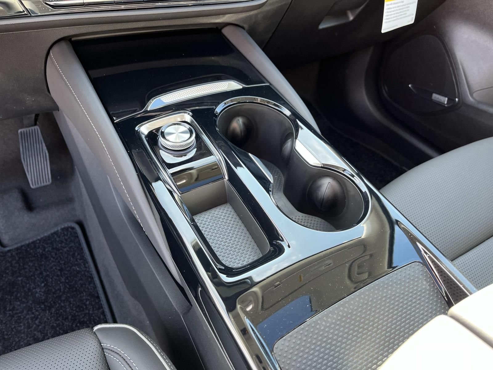 New 2026 Moonstone Gray Metallic Buick Avenir image 29