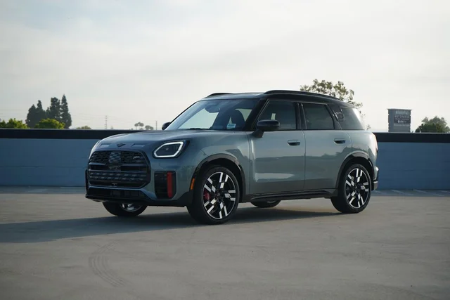 2027 MINI Countryman Iconic