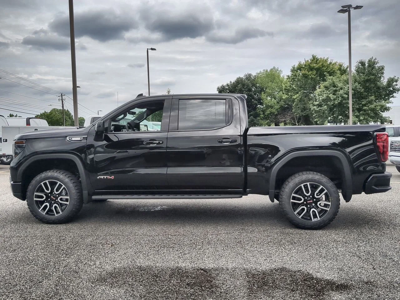 New 2026 Onyx Black GMC AT4 image 5