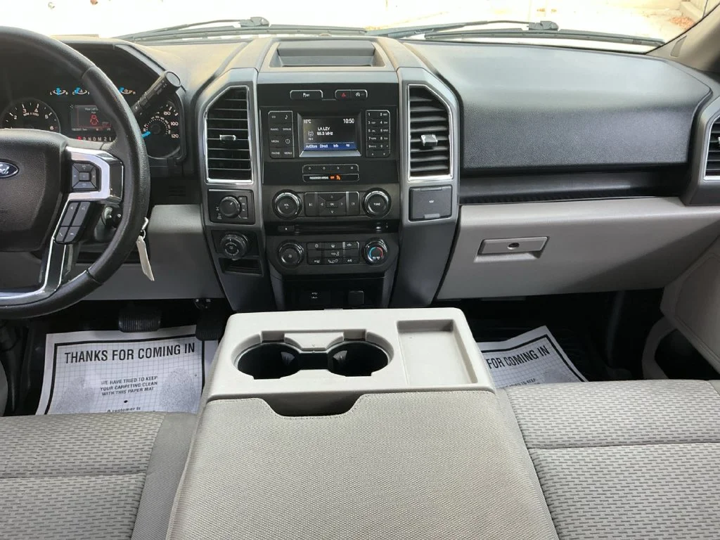 Used 2016 White Ford XLT image 26