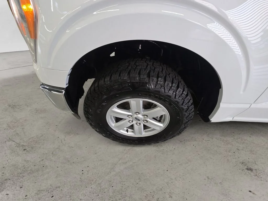 Used 2022 White Ford XL image 9