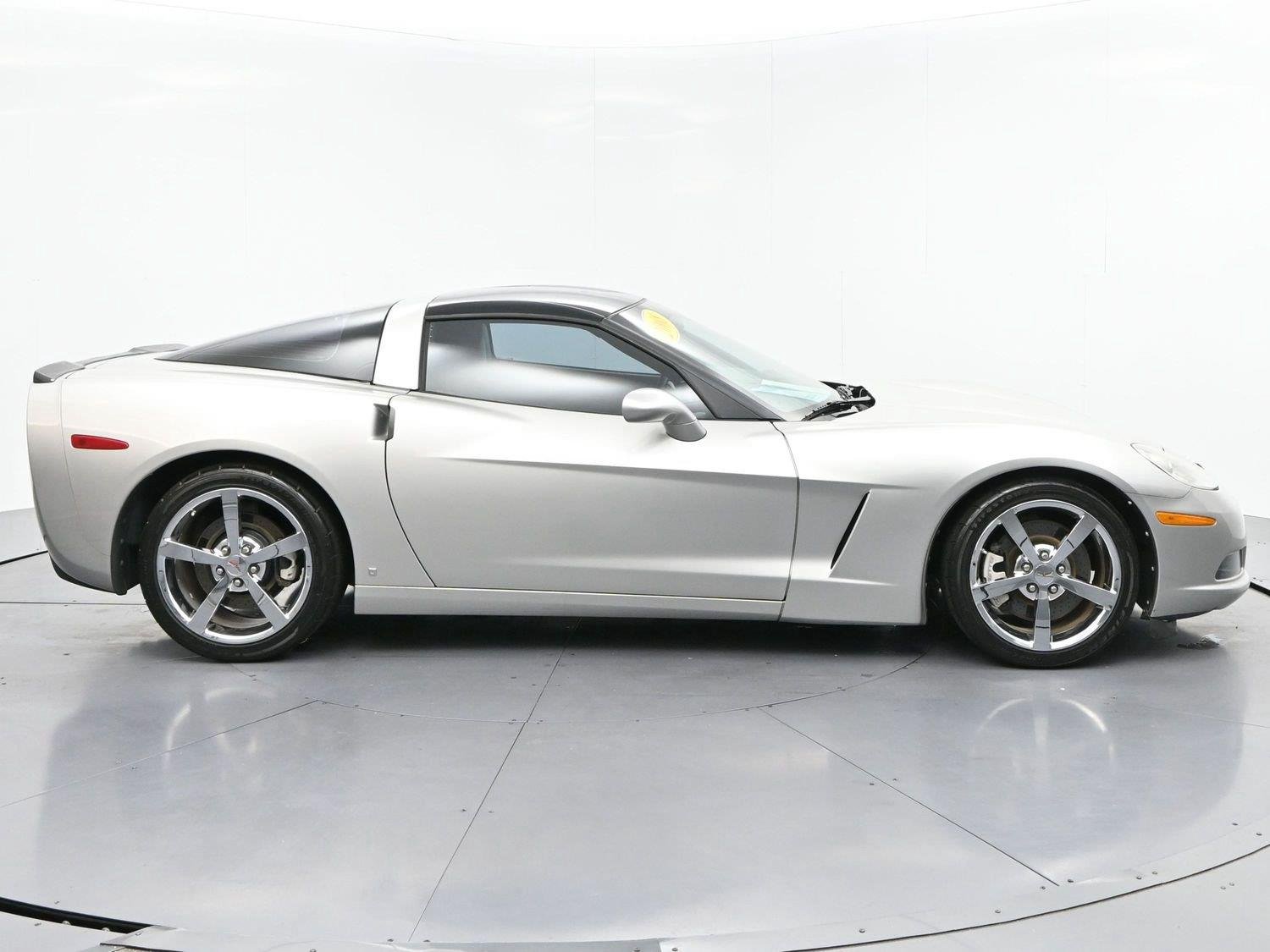 Used 2008 Machine Silver Metallic Chevrolet Base image 8